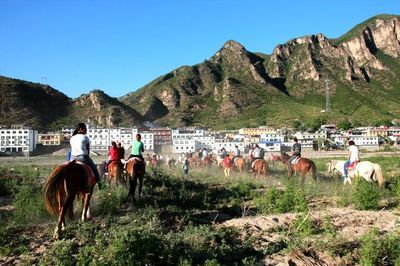 野三坡郊游,硬着头皮骑马-泡泡产品论坛