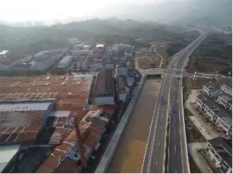 低效用地 变形记 丨溪口 食品厂老板玩转气动园区