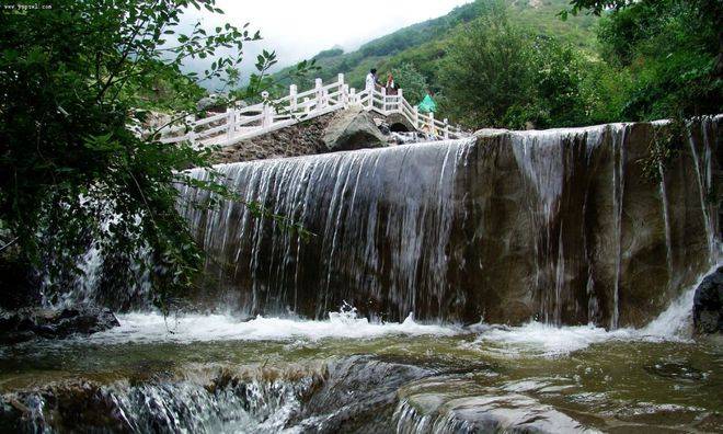 野三坡百里峡是国家5a级景区,被誉为"天下第一峡"_峡谷.